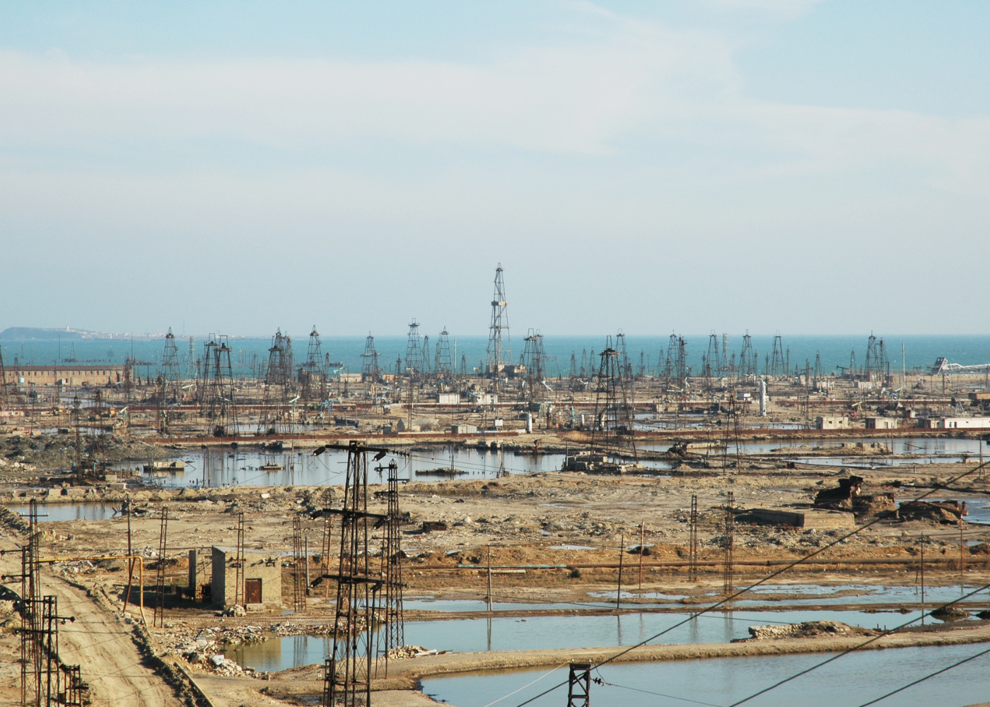 Venezuela oil production is down 75% since 1998